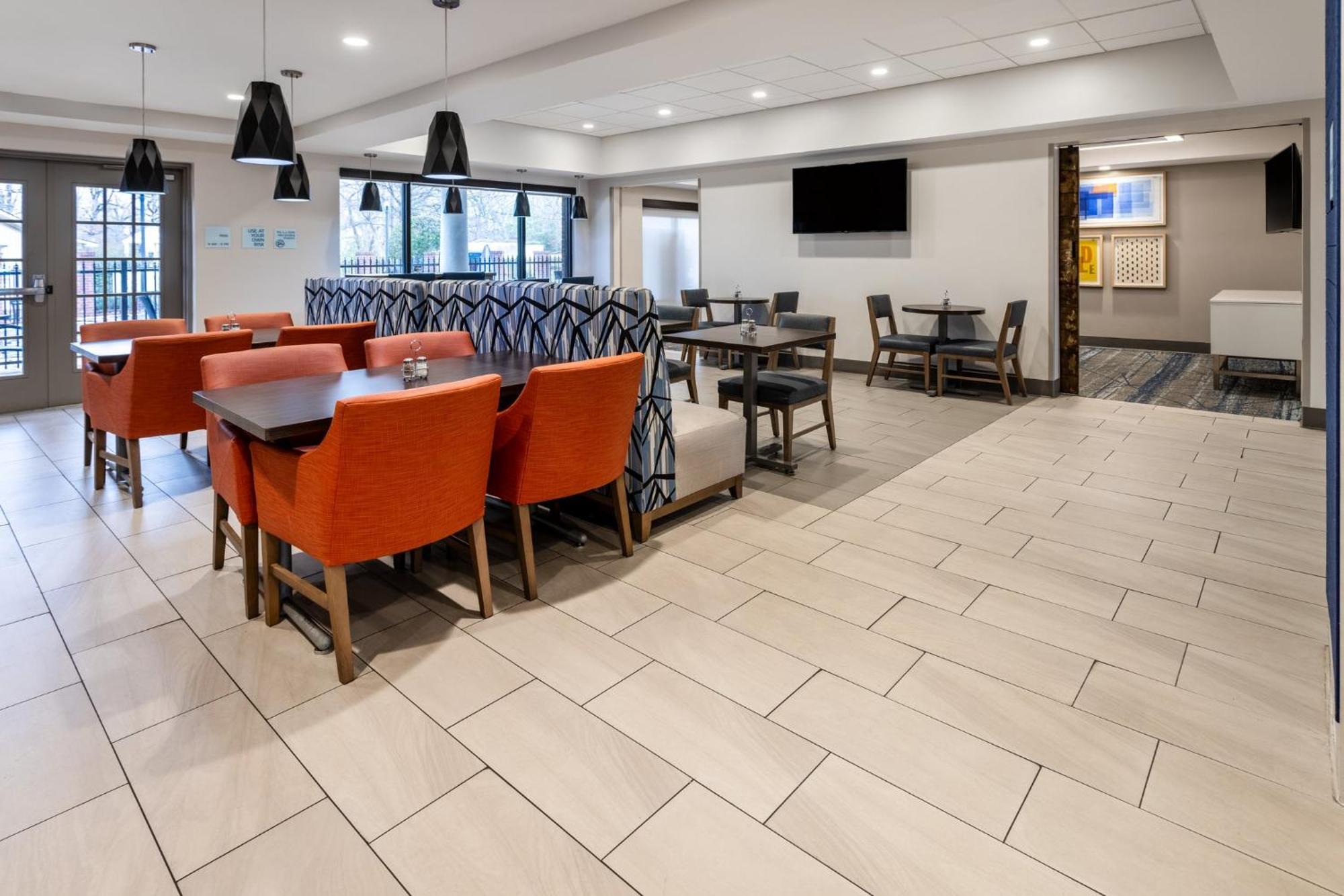 Holiday Inn Express Hotel & Suites Jackson - Flowood By Ihg Екстериор снимка