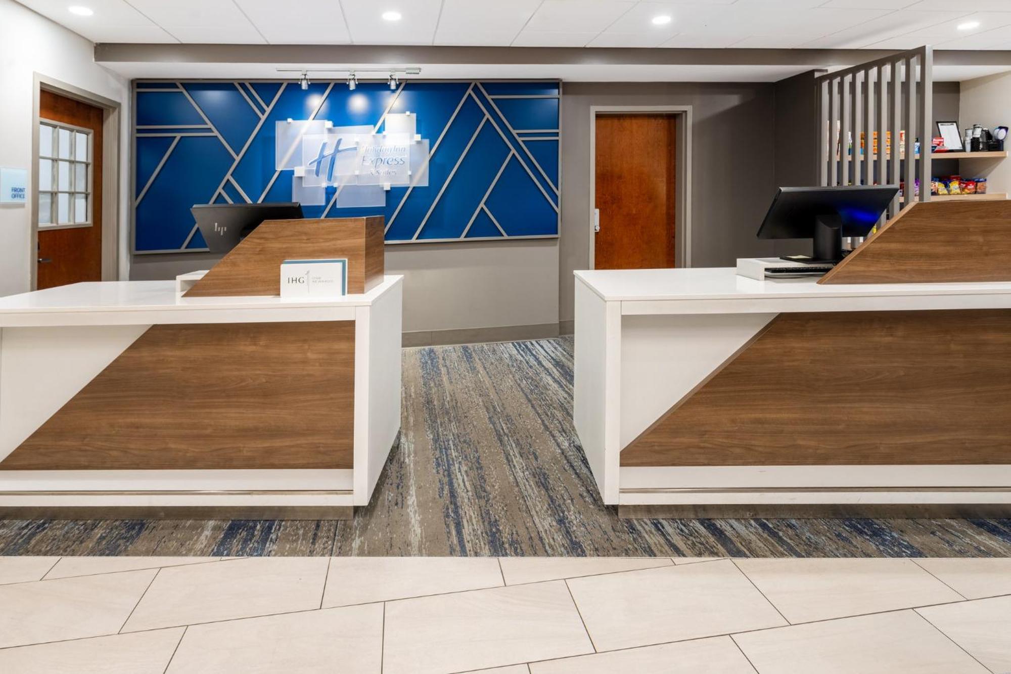 Holiday Inn Express Hotel & Suites Jackson - Flowood By Ihg Екстериор снимка